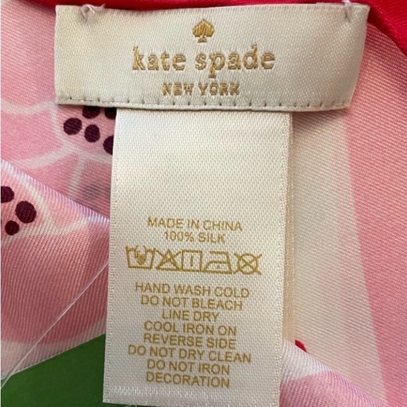 Silk scarf - Picture 6 of 7